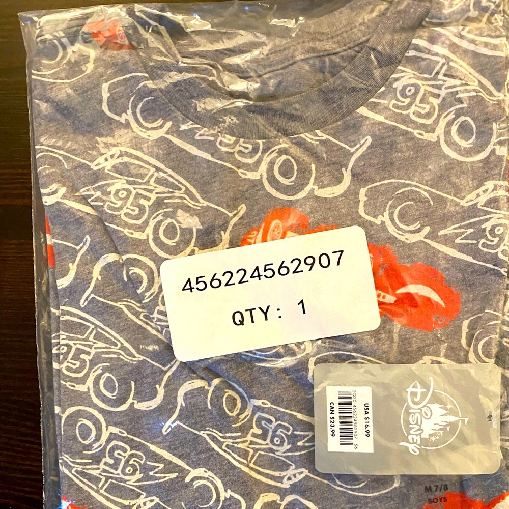 Disney Cars Lightening McQueen t-shirt
